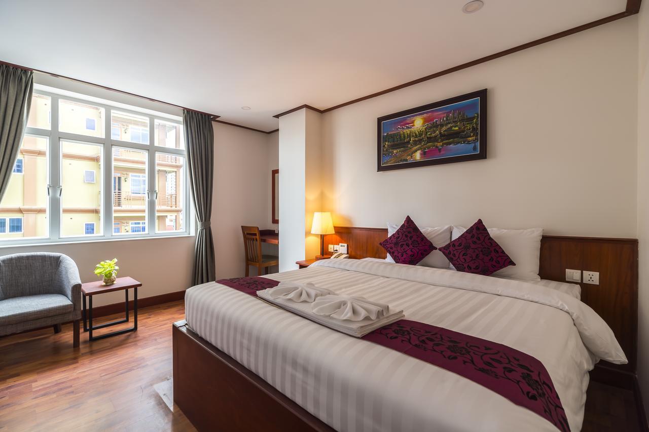 Le Mont Hotel Phnom Penh Extérieur photo